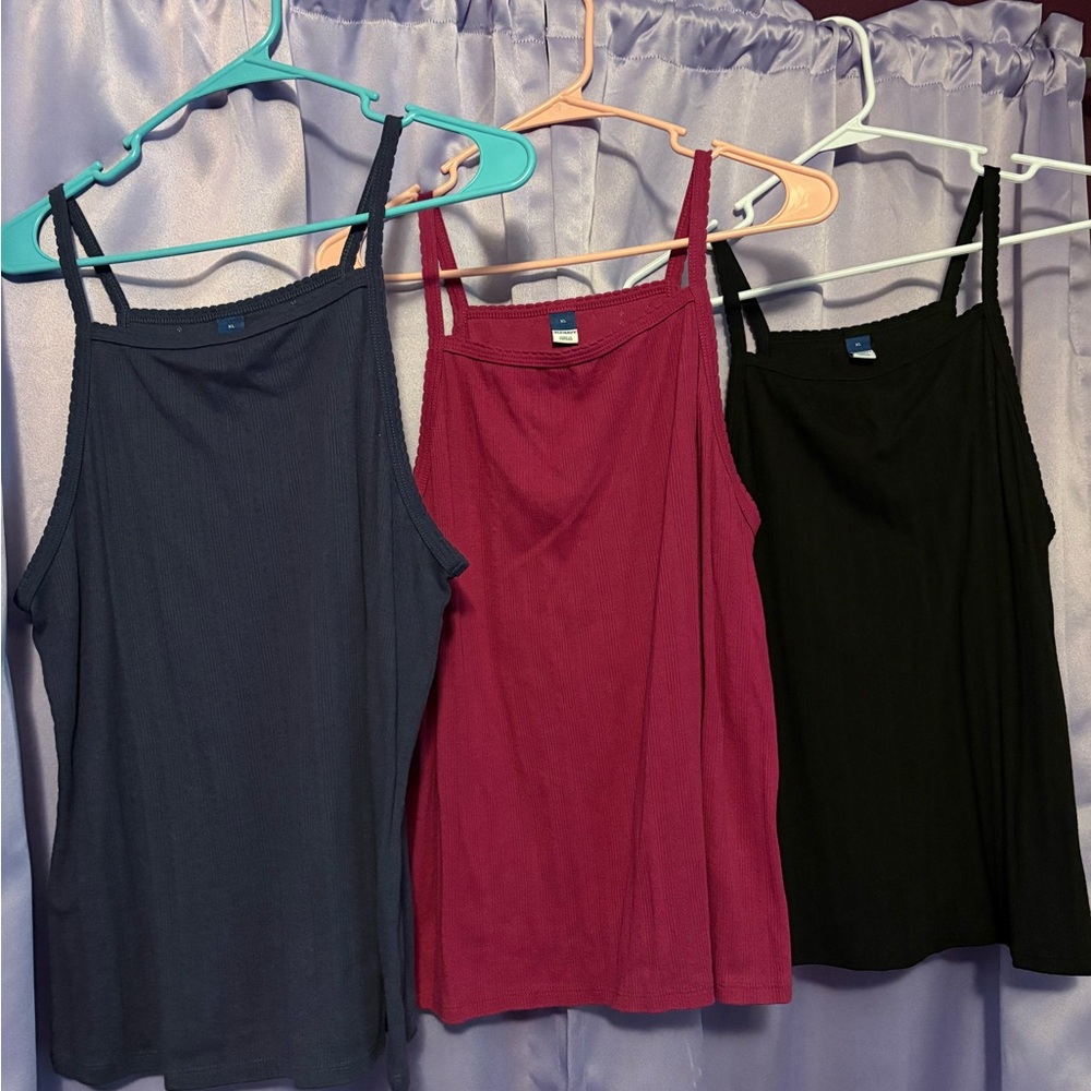 Old Navy Women's Tank Tops - Black, Maroon, and Blue